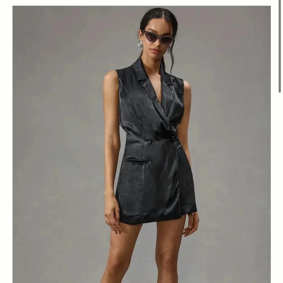 Anthropologie Size 12 Silky Blazer Romper in Black - Picture 2 of 16